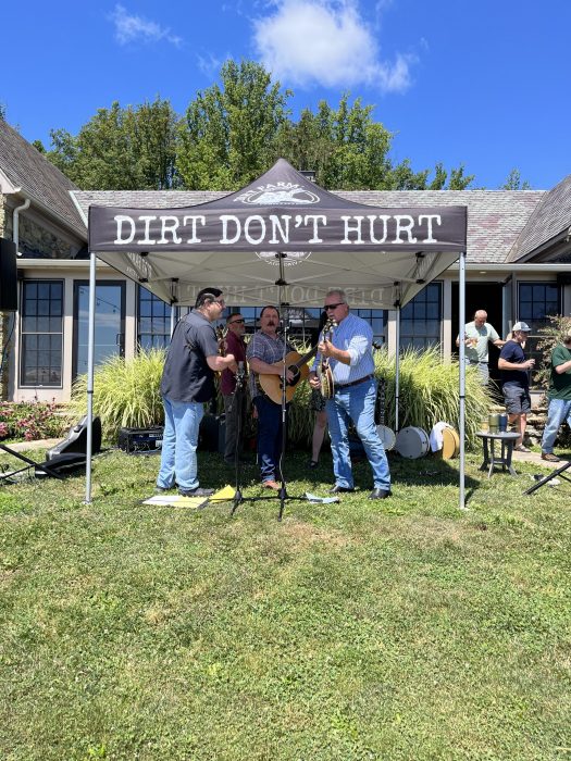 bluegrass group The Shade Tree Collective performing at Dirt Farm brewing Loudoun county brewery