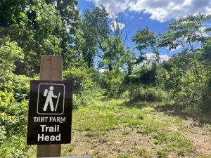 Dirt Don't Hurt Hiking Club Group Hike in Loudoun county Virginia at dirt farm brewing